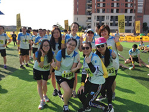 参加东莞市马拉松